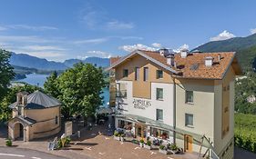 Viridis Hotel